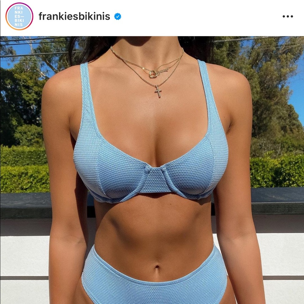 Frankies Bikinis “Grotto Top” in “Lagoon”